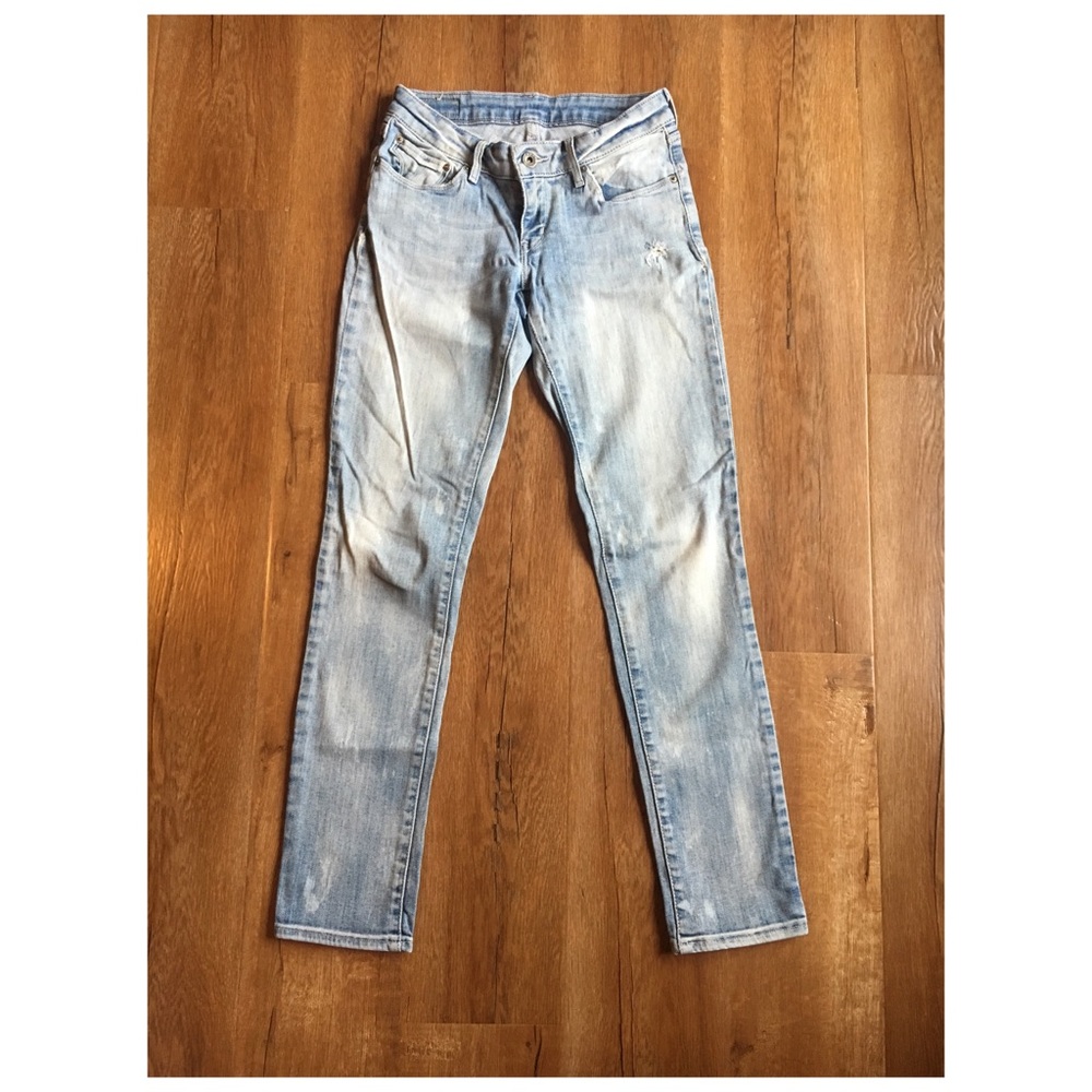 Levi’s Original stonewashed jeans